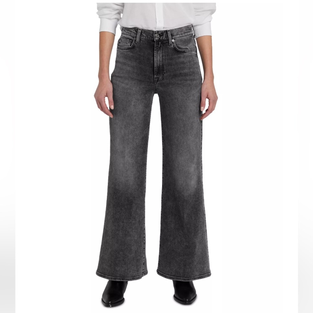 7 For All Mankind - Ultra High Rise Jo Wide Leg Jeans in Silent Night - size 28